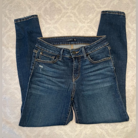 Level 99 medium wash denim pants, size 26. Excellent condition. - Picture 2 of 7